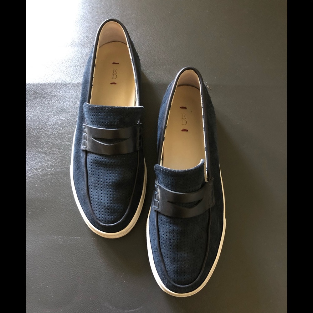 Ellen Degeneres Navy slip on size 8